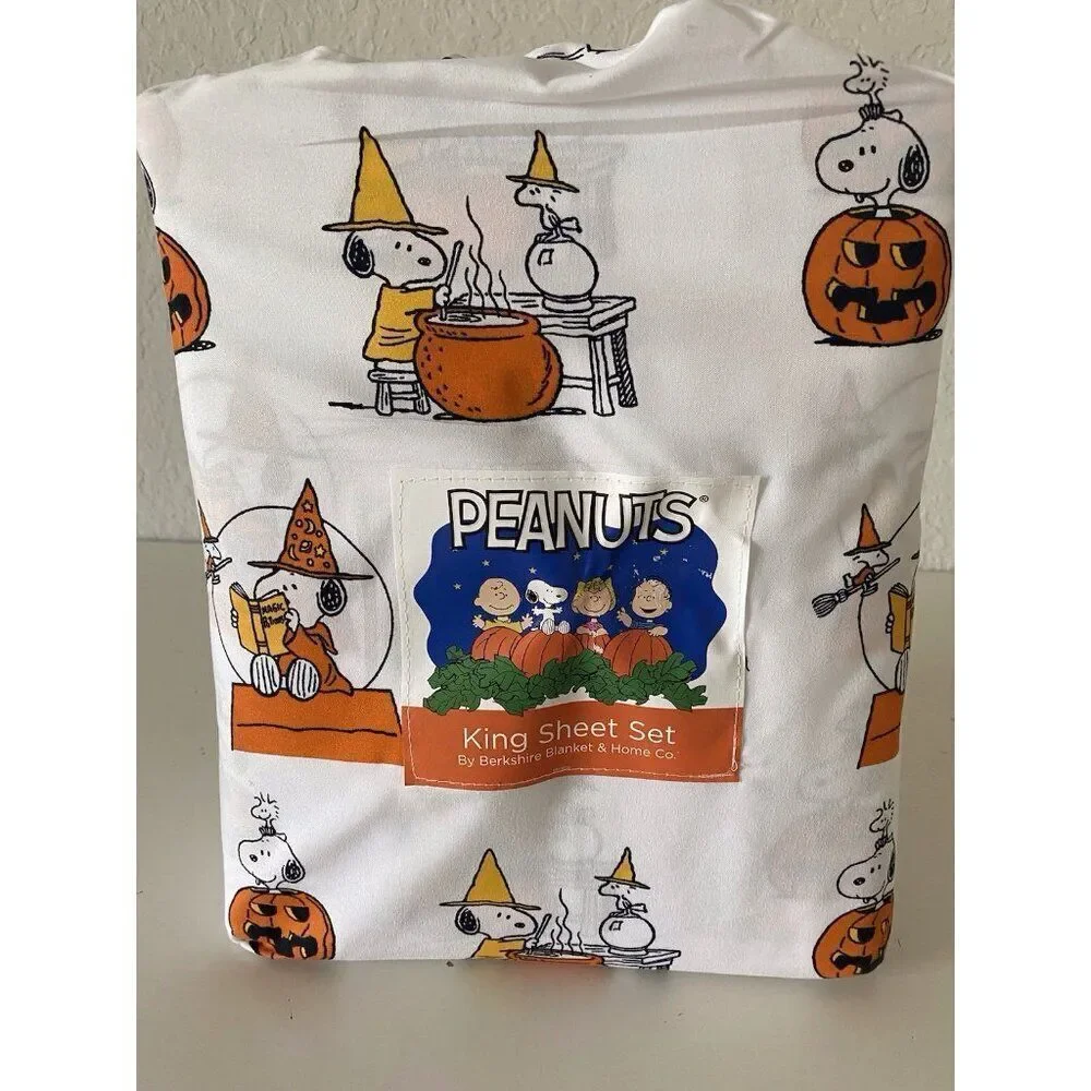 Peanuts Snoopy Woodstock Halloween KING‎ Size Sheet Set Witch Ghost Pumpkin NEW